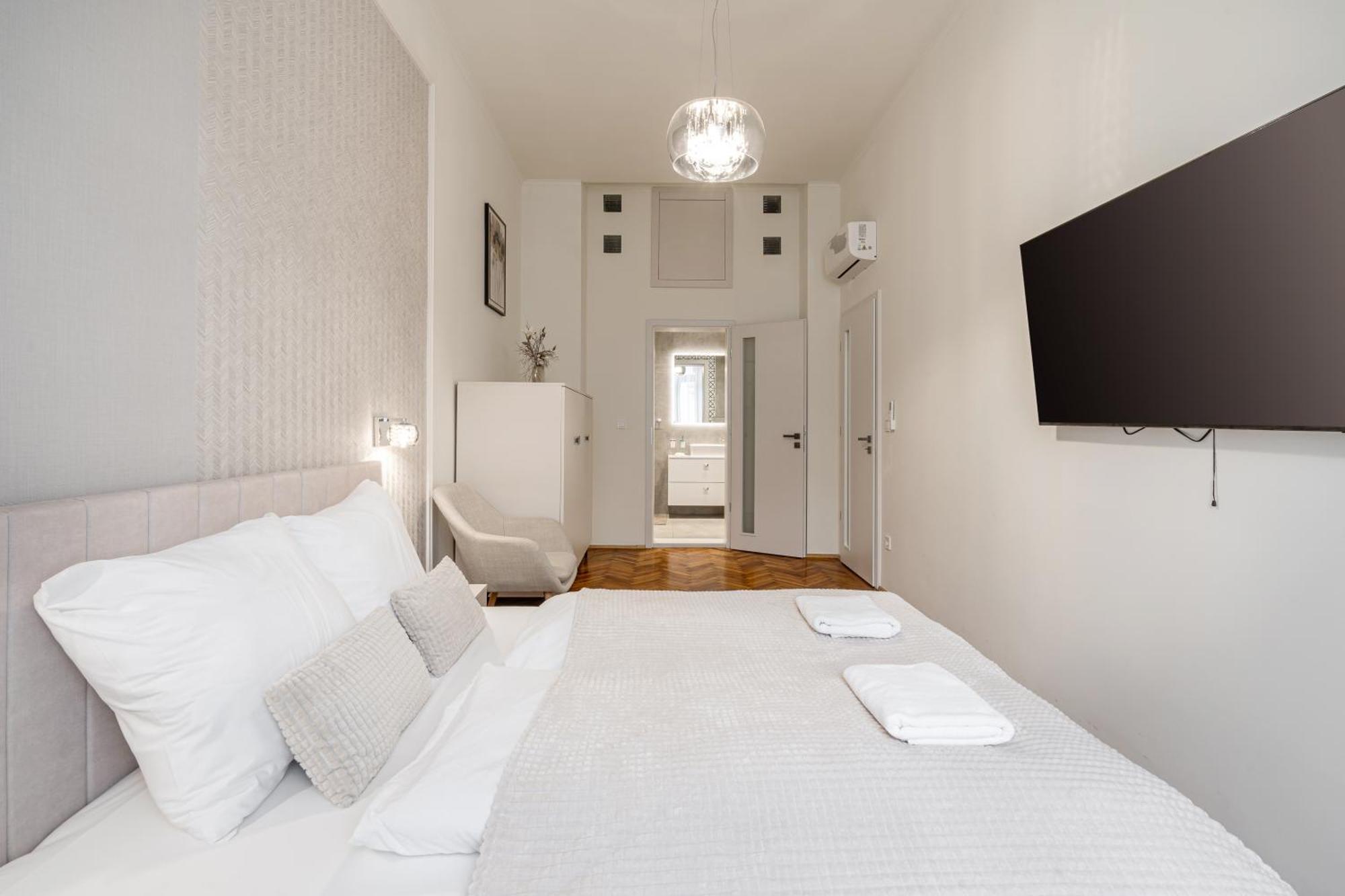 Appartamento Astra Lux Bp Budapest Esterno foto